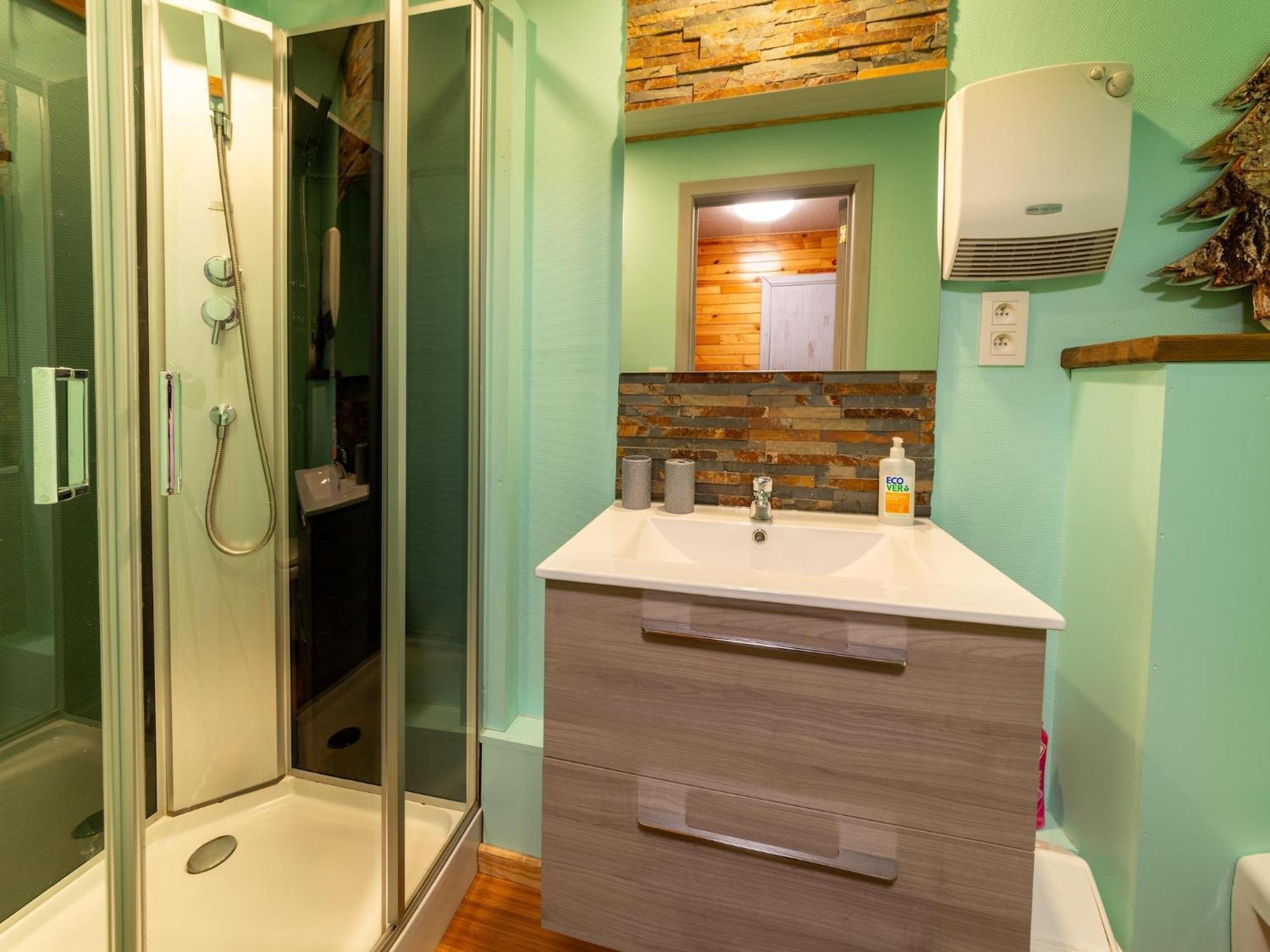 Holiday Home With Bubble Bath Флоранвиль Экстерьер фото